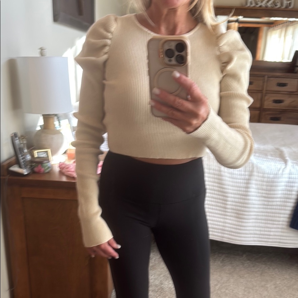 Cream Puff-Sleeve Ribbed Crop Sweater - Cream